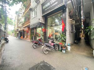 PHỐ LÊ VĂN HIẾN- NHÀ ĐẸP LONG LANH SẴN Ở LUÔN - NGÕ THÔNG - 5M RA ĐƯỜNG Ô TÔ TRÁNH ĐỖ NGÀY ĐÊM- GIÁ 4.6 TỶ