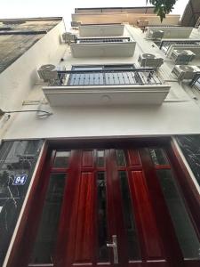 BÁN NHÀ- TỨ LIÊN-5 TẦNG THANG MÁY-GẦN OTO-KD NGÕ NÔNG THẲNG TẮP-35m2 Giá 9.4 tỷ