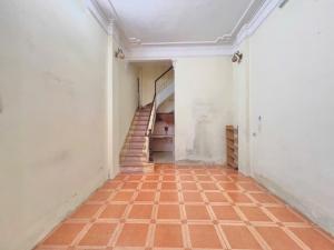 CHỈ 4.5 TỶ ĐÃ CÓ NHÀ-  TRUNG TÂM HOÀN KIẾM - VỊ TRÍ ĐẸP - NGÕ THOÁNG SÁNG - GẦN PHỐ - VÀI BƯỚC CHÂN RA HỒ GƯƠM - TIỆN ÍCH XUNG QUANH CỰC ĐỈNH