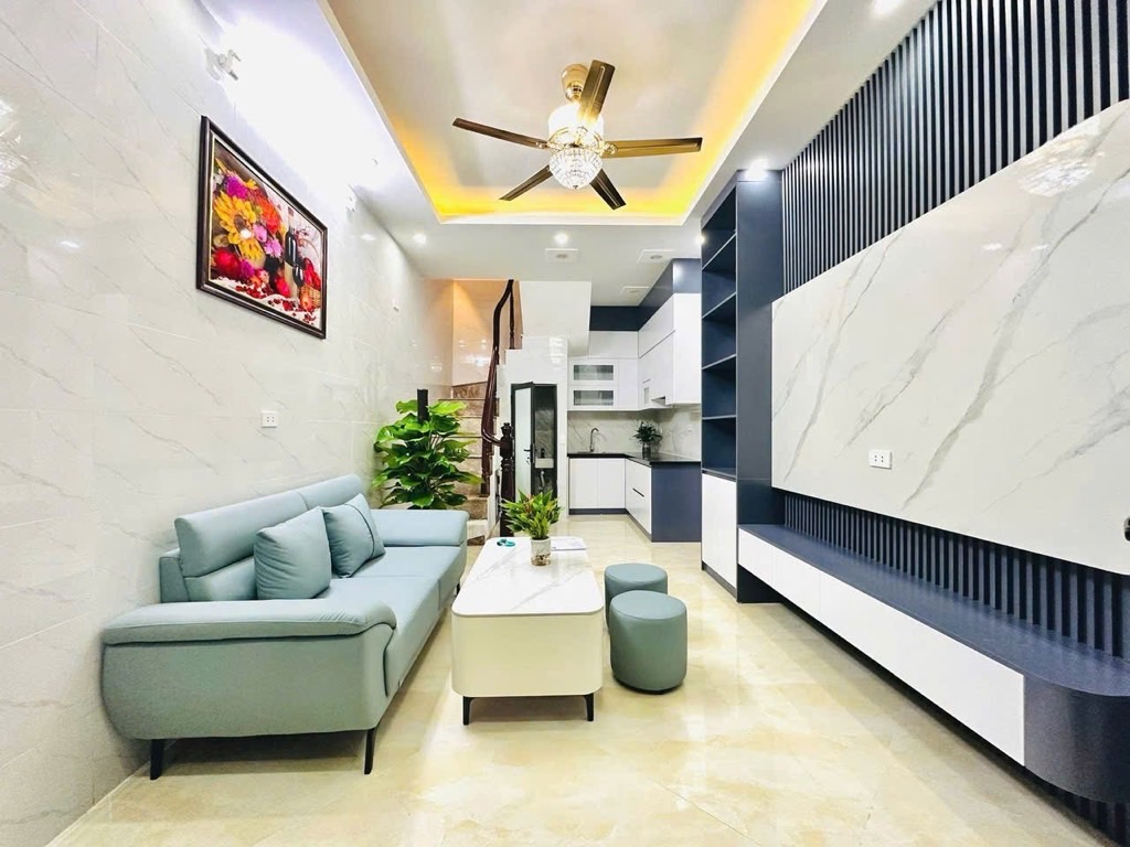GẦN PHỐ - 30M RA MẶT ĐƯỜNG - NHỎ TIỀN - SỔ NỞ HẬU - KHU VỰC SẦM UẤT - FULL NỘI THẤT XỊN