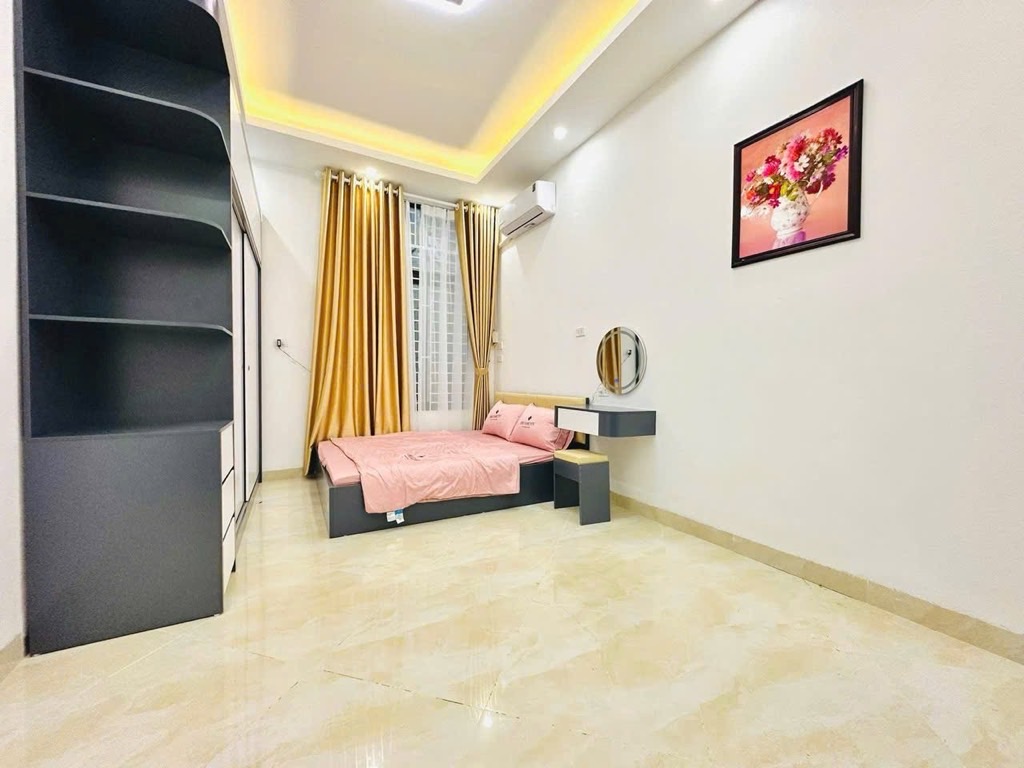 GẦN PHỐ - 30M RA MẶT ĐƯỜNG - NHỎ TIỀN - SỔ NỞ HẬU - KHU VỰC SẦM UẤT - FULL NỘI THẤT XỊN