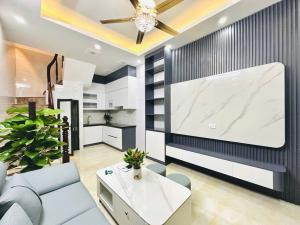 GẦN PHỐ - 30M RA MẶT ĐƯỜNG - NHỎ TIỀN - SỔ NỞ HẬU - KHU VỰC SẦM UẤT - FULL NỘI THẤT XỊN
