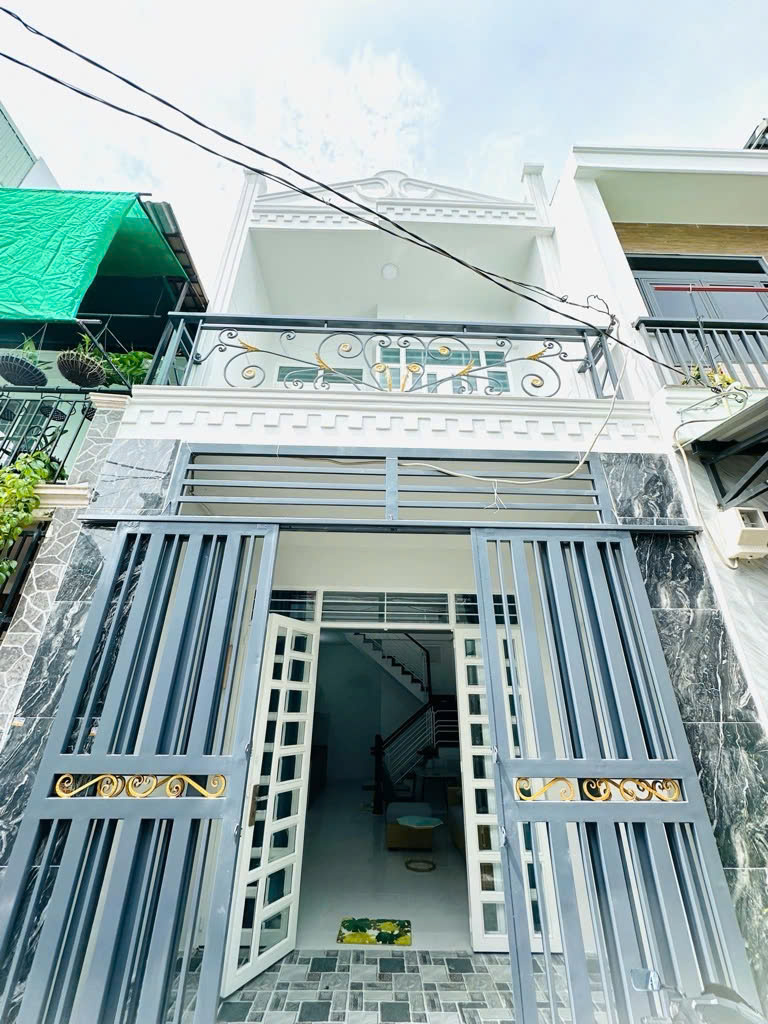 Bán nhà 2 lầu hẻm 6m Nguyễn Ảnh Thủ, Quận 12, 4x10m, 3.x tỷ