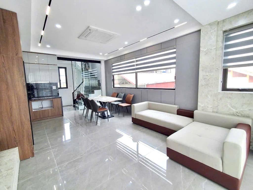 BÁN NHÀ NGUYỄN SƠN-42M2-OTO VÀO NHÀ CHỈ 9 TỶ TL