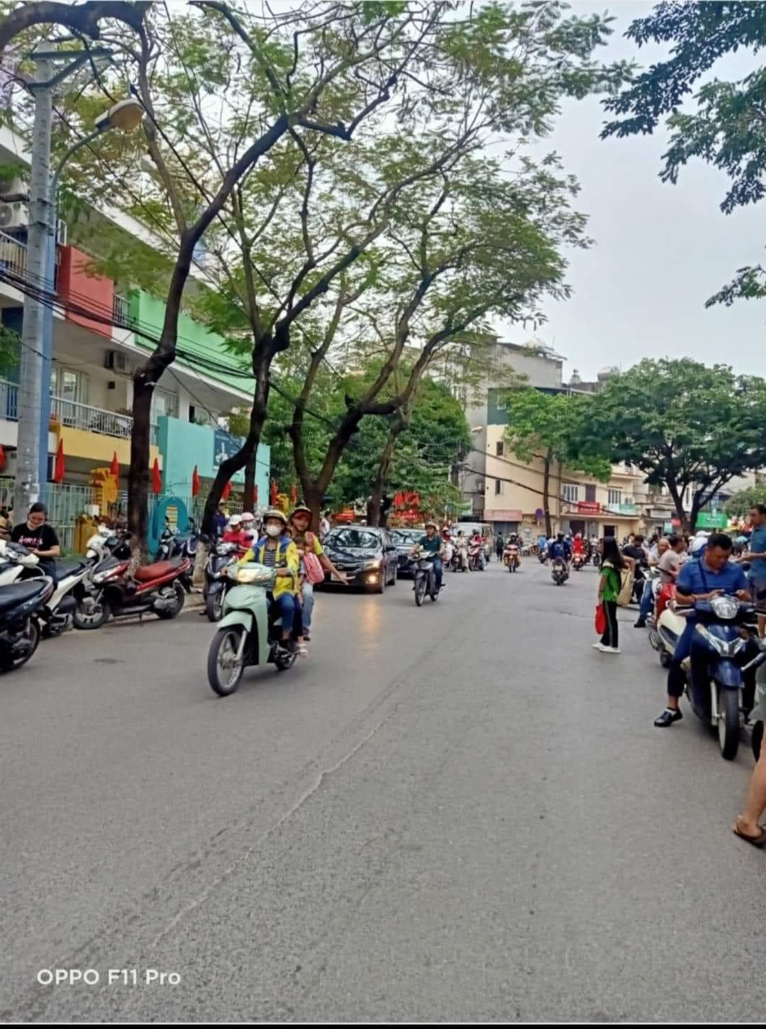  Bán căn góc vuông vắn tại Định Công Hạ.