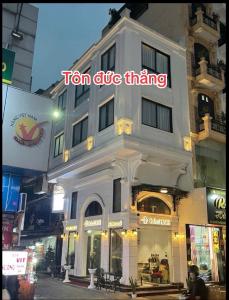 Mặt tiền tôn đức thắng 15,5 tỷ.24m ..4 tầng