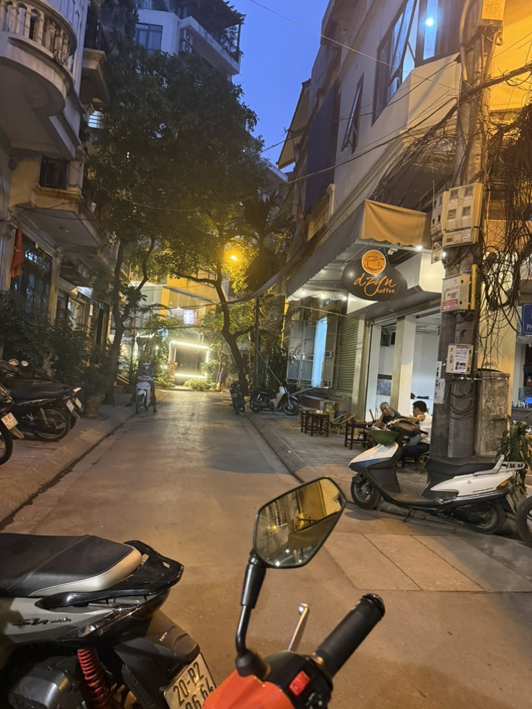 CẦN BÁN GẤP NHÀ VÕ VĂN DŨNG - KHU PHÂN LÔ - KINH DOANH - ÔTÔ ĐỖ CỬA