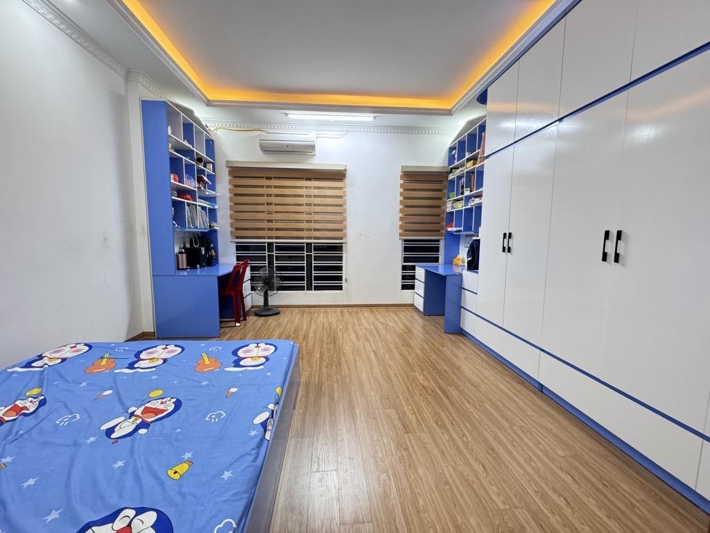 Cần bán nhà Thanh Xuân, 45m², mặt tiền 4.4m, vị trí vàng