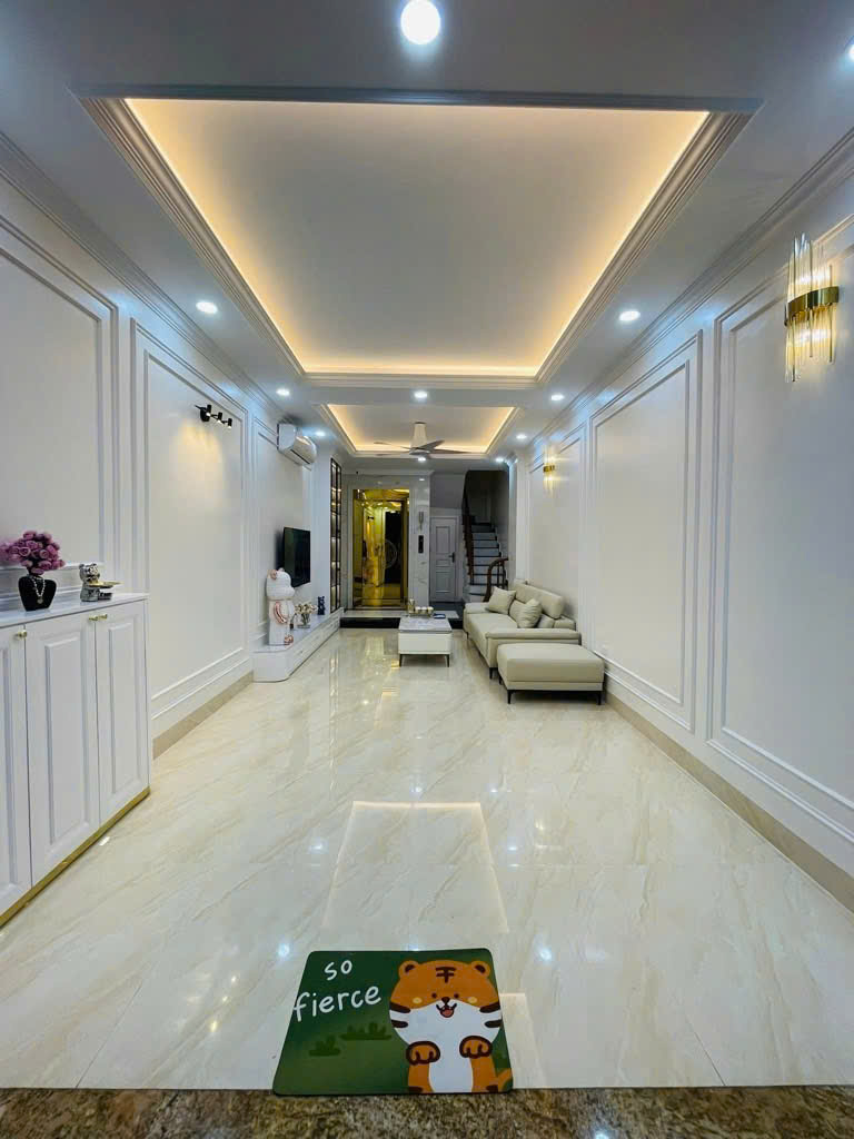 Bán nhà Phố Tôn Đức Thắng, 7 Tầng, Ngõ Thoáng, Gần Ô Tô, Giá: 13.7 Tỷ, Lh: 0396935190.