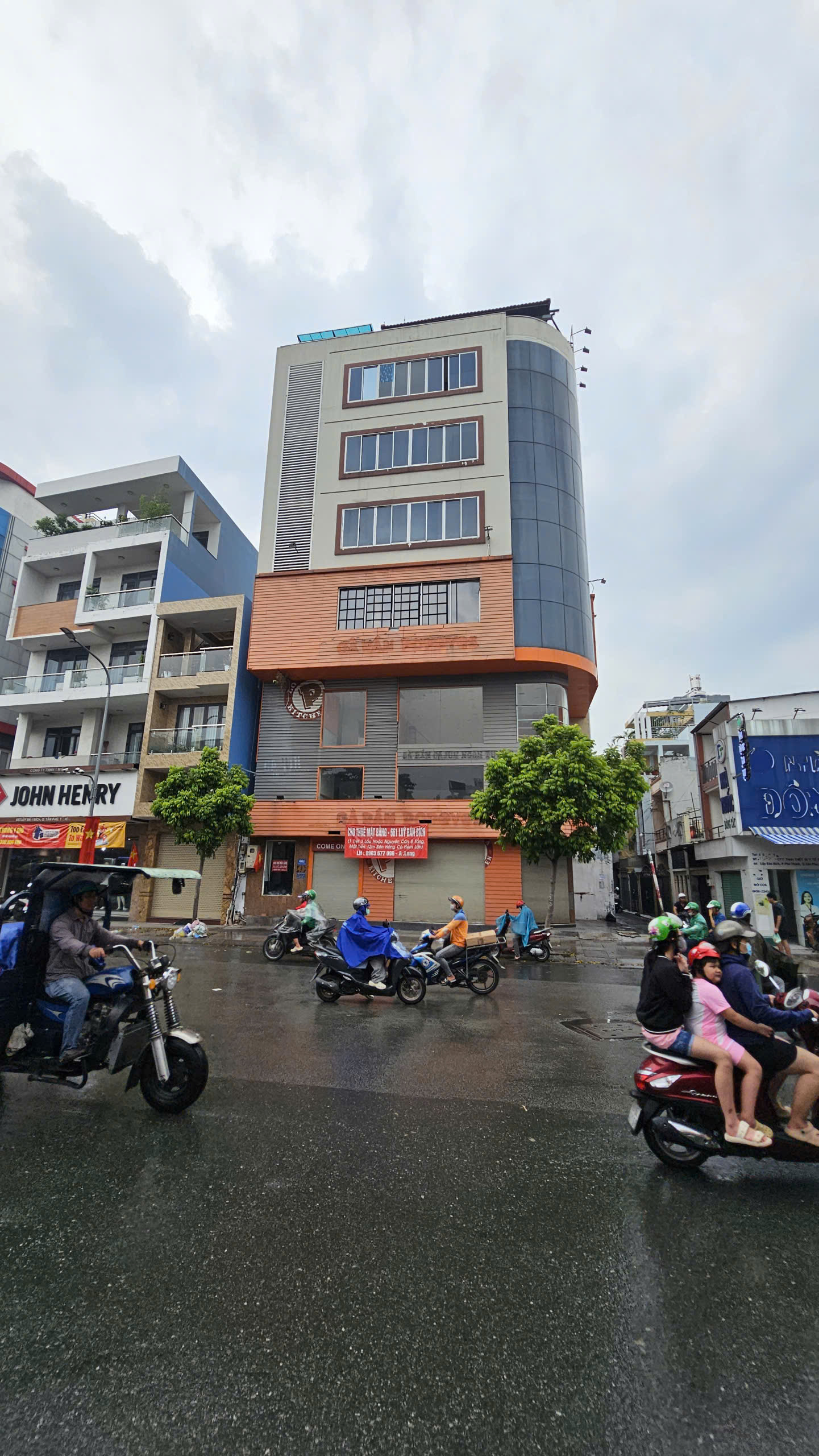 CHO THUÊ TÒA NHÀ GÓC 2 MẶT TIỀN 661 LŨY BÁN BÍCH, P. PHÚ THỌ HÒA, Q. TÂN PHÚ – VỊ TRÍ ĐẮC ĐỊA HIẾM