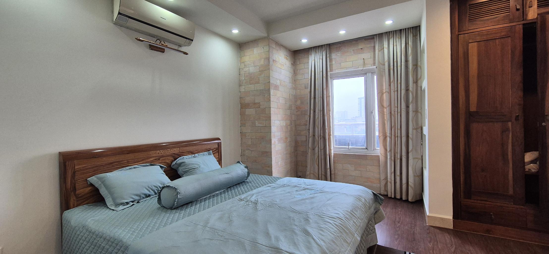 Bán gấp căn hộ Penthouse Nguyễn Trãi 130m, 3PN cực đẹp, hiếm có vô cùng