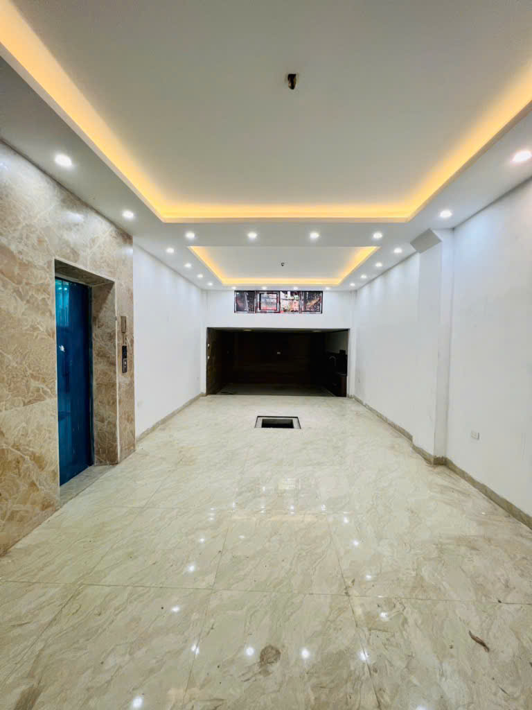 Lò Đúc, 68m x 5 tầng, thang máy, 2 mặt ngõ, kd, 30m ra phố, nhỉnh 13 tỷ