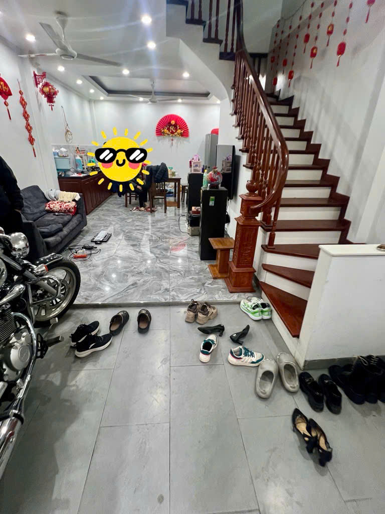 Nhà đẹp dân xây ở Tái định cư Quỳnh Đô, ô tô qua nhà, mặt tiền đỉnh, lô góc, chỉ 6.66 tỷ