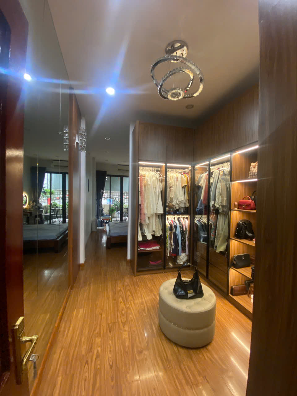 Bán nhà mặt ngõ Khương Đình, DT 60m2, ô tô đỗ cửa, vị trí đắc địa, chỉ 12.6 tỷ