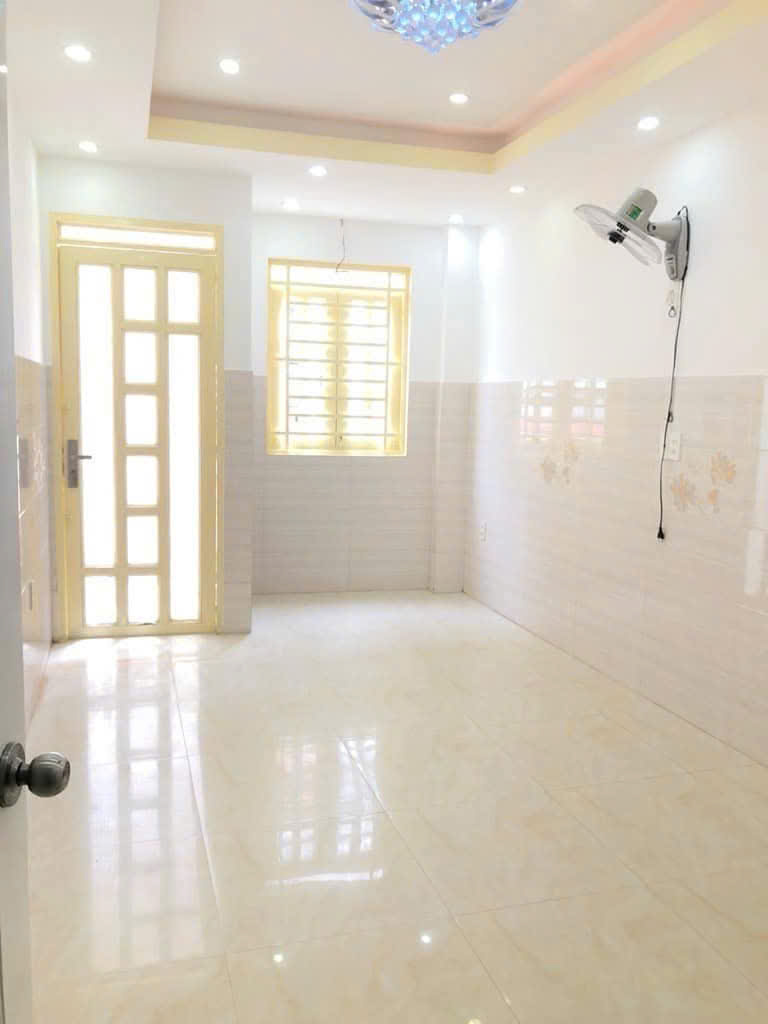 BÁN NHÀ GẦN NGUYỄN CHÍ THANH, QUẬN 10, 4 TẦNG, 28M2, 5.X TỶ