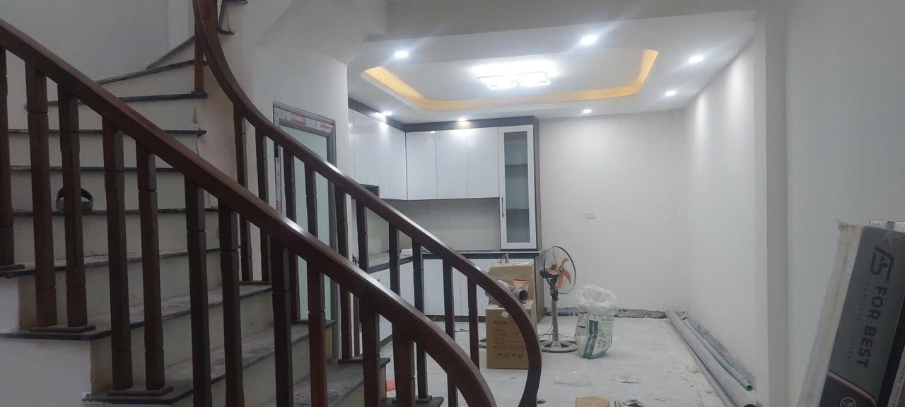 HOA HẬU, TẢ THANH OAI, 44M, 5 TẦNG, MT 4.4M, 7,35 TỶ.