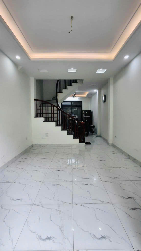 TẢ THANH OAI, 45M, 4 TÂNG, MT 3,7M, 6.39 TỶ