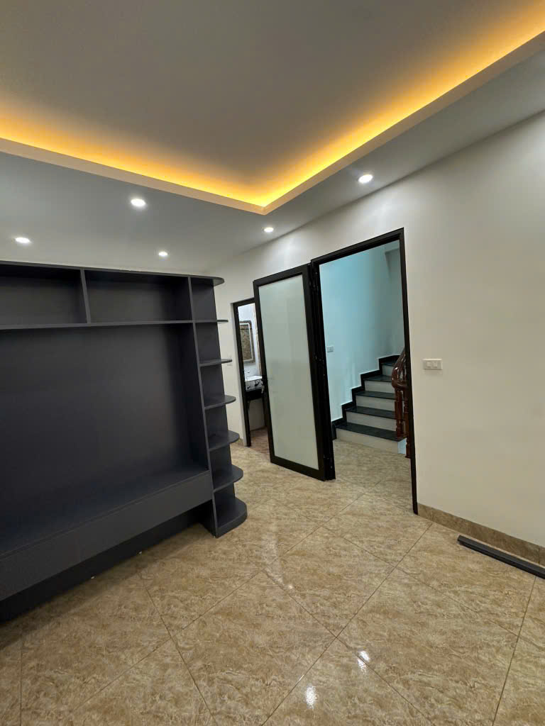 NHÀ MỚI TẢ THANH OAI, 39/52M, 5 TẦNG, MT 5.3M, 6.6 TỶ