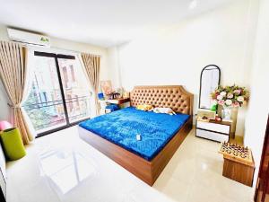 LÔ GÓC, Ô TÔ, CẦU BƯƠU, 40M, 5 TẦNG, MT4.2M, 7.65 TỶ, 0839290222