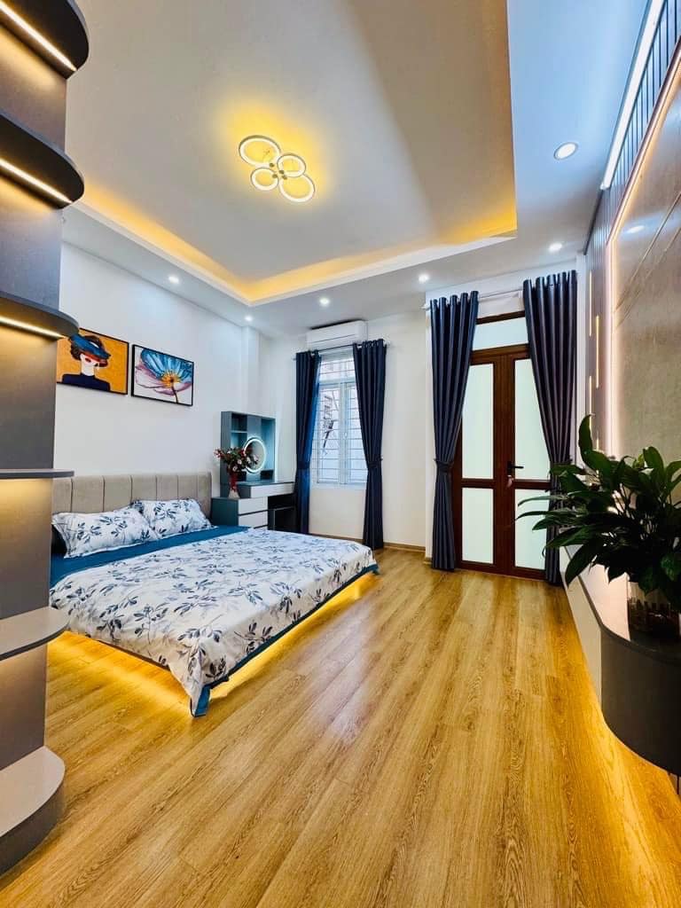 Bán nhà đẹp tại Phạm Văn Đồng. Vào ở ngay. 35m, giá hơn 7 tỷ