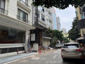 B.án gấp - Shophouse tại Vinhomes West Point - 55m2 -mt 7m2. Kinh doanh mọi loại hình Gi.á siêu tốt chỉ 3.7 t.ỷ