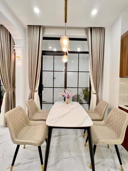 MỚI!!! NHÀ PHỐ TRẦN QUỐC HOÀN, ĐẸP Ở LUÔN, 5 TẦNG THANG MÁY KINH DOANH