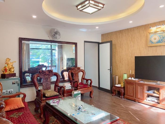 NHỈNH 8 TỶ!!! NHÀ KIM MÃ 4 TẦNG NỞ HẬU, MỘT BƯỚC RA PHỐ, NGÕ TO THÔNG THOÁNG