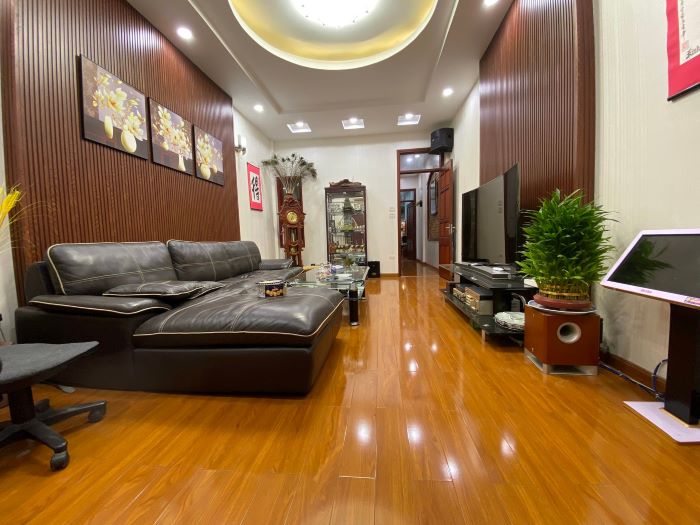 NHÀ LÊ TRỌNG TẤN GẦN 40M2, 6 TẦNG NỞ HẬU GARA THANG MÁY, Ô TÔ ĐỖ CỬA, FULL NỘI THẤT