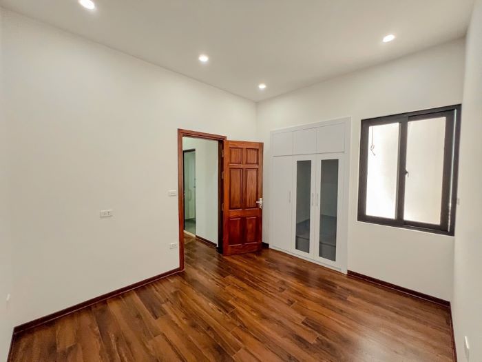 NHÀ MỚI ĐẸP PHỐ HOÀNG VĂN THÁI, 5 TẦNG 55M2 GARA THANG MÁY, OTO VÒNG QUANH, NGÕ THÔNG BÀN CỜ