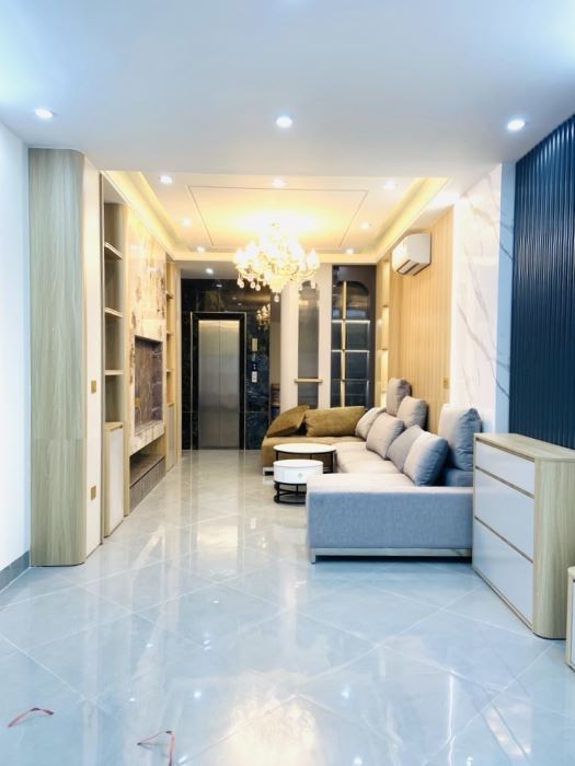 BÁN NHÀ TRẦN QUANG DIỆU 60M2 6 TẦNG THANG MÁY, MẶT TIỀN KHỦNG, Ô TÔ VÀO NHÀ, GẦN PHỐ