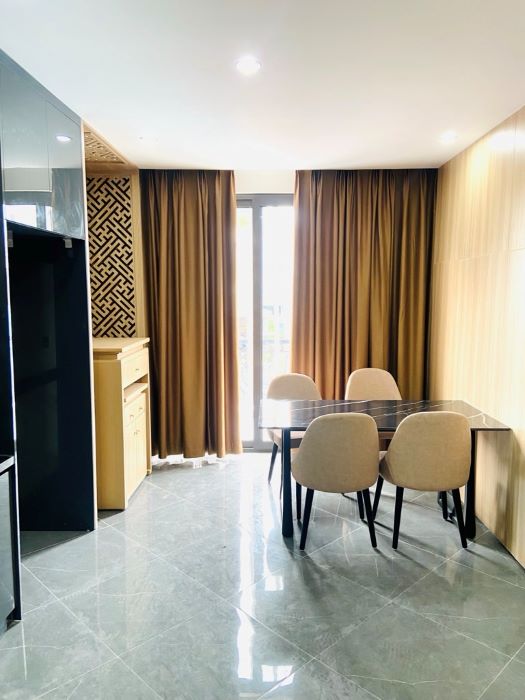 BÁN NHÀ TRẦN QUANG DIỆU 60M2 6 TẦNG THANG MÁY, MẶT TIỀN KHỦNG, Ô TÔ VÀO NHÀ, GẦN PHỐ