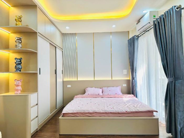 BÁN NHÀ MỚI THÁI THỊNH 40M2 7 TẦNG THANG MÁY, MẶT TIỀN RỘNG, NGÕ Ô TÔ, GẦN PHỐ, NỘI THẤT XỊN