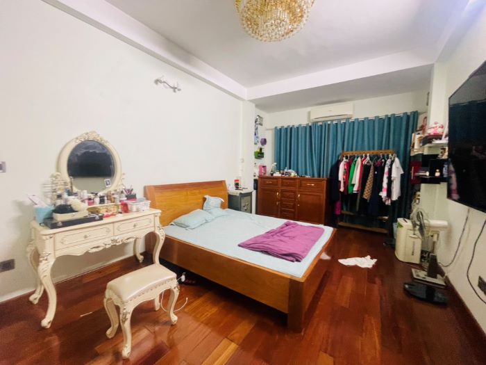 BÁN NHÀ QUAN NHÂN 45M2 NHỈNH 10 TỶ, LÔ GÓC Ô TÔ ĐỖ CỬA, MẶT TIỀN RỘNG, ĐẦU TƯ