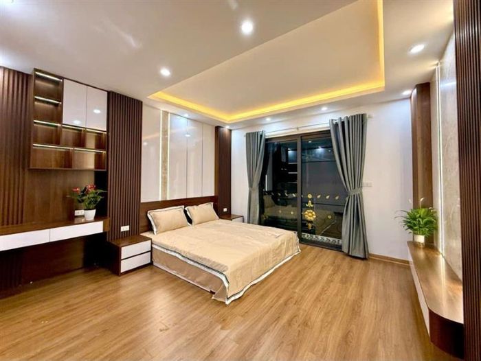 BÁN NHÀ TRƯỜNG CHINH 43M2 6 TẦNG THANG MÁY, MẶT TIỀN KHỦNG, GẦN PHỐ, FULL NỘI THẤT Ở NGAY