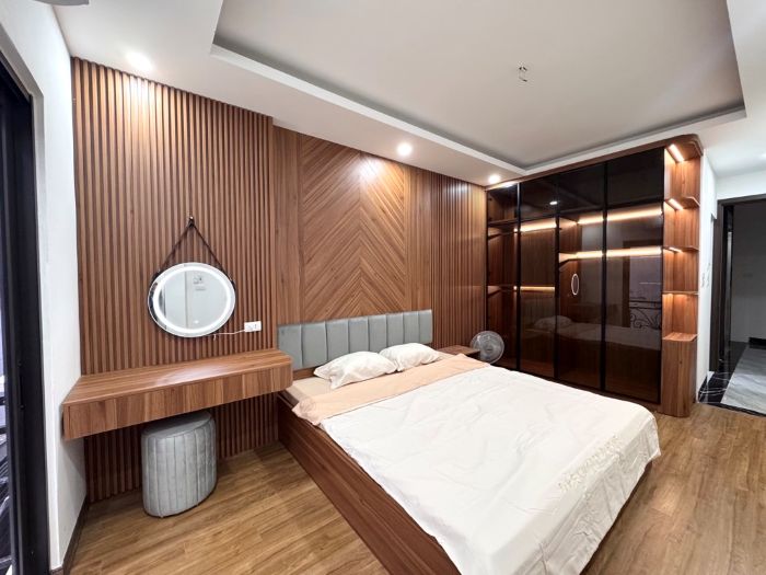 BÁN NHÀ ĐÔNG TÁC 5 TẦNG THANG MÁY, NGÕ NÔNG, FULL NỘI THẤT, Ở NGAY