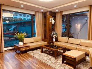 BÁN NHÀ MẶT PHỐ CÙ CHÍNH LAN, VỊ TRÍ ĐẸP, KINH DOANH, Ở NGAY