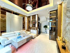 HOT!!! NHÀ 5 TẦNG Ở LUÔN, NGÕ TO THÔNG THOÁNG, 3 BƯỚC RA PHỐ, GẦN 8 TỶ 35M2 – YÊN HÒA