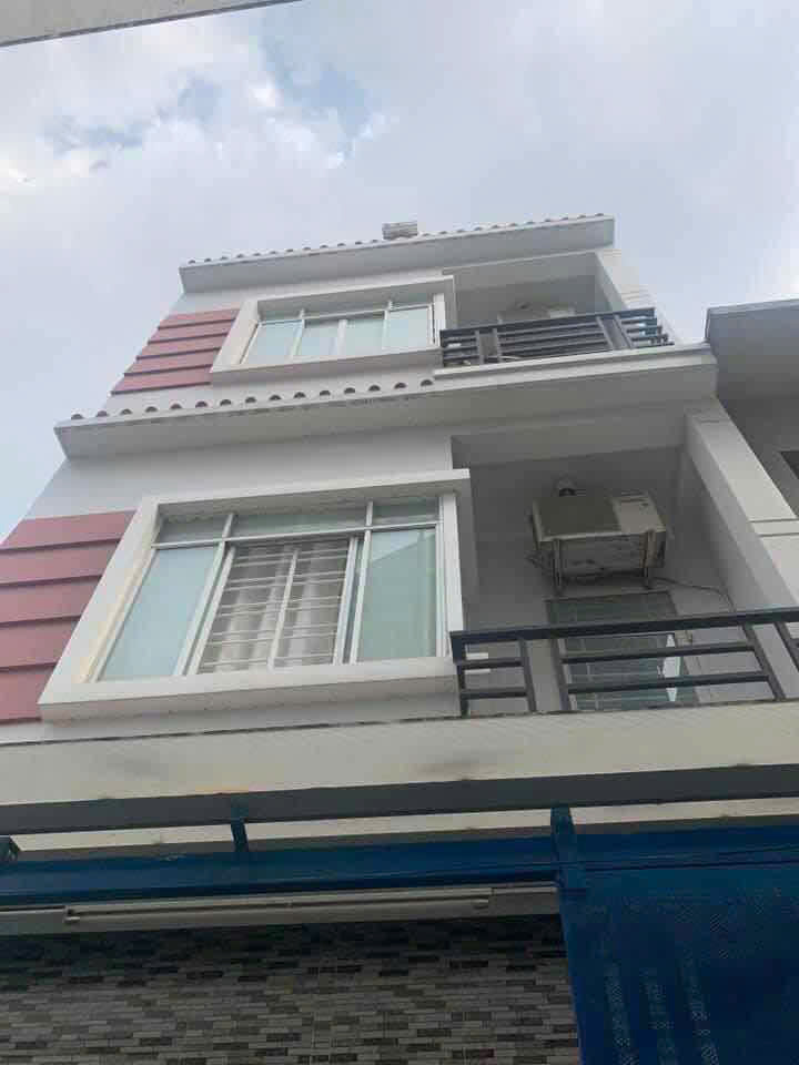 Nhà 64m², 4 tầng kiên cố, 4PN, 5WC, Sổ Hồng Vuông Đẹp, Trung Tâm Quận 7, Giá nhỉnh 5 tỷ