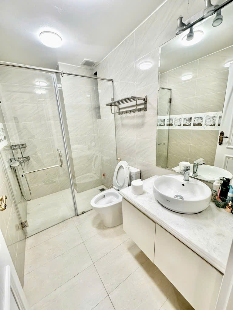 Bán nhà phố Khúc Thừa Dụ 49m², 7 tầng, MT 4.5m, ô tô, TM, giá 16.5 tỷ