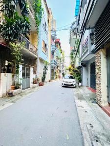 Bán nhà vị trí cực đẹp phố Tôn Đức Thắng, ngõ oto, 78m2, MT5,6m, 21 tỷ
