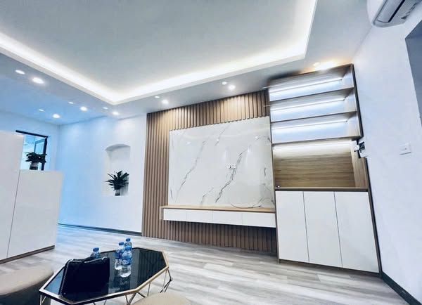 3 TỶ CÓ NGAY NHÀ ĐẸP QUẬN HAI BÀ TRƯNG  Nhà Tập Thể Tầng 2
