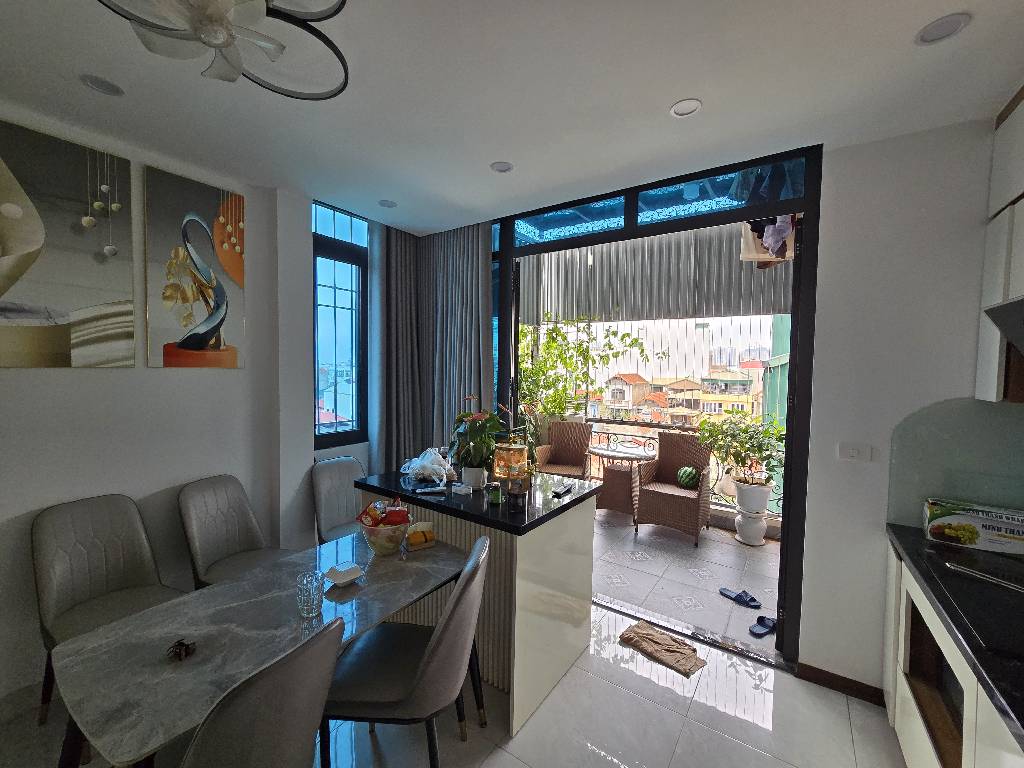 Nhà Mỹ Đình dân xây 35m2, 5 tầng, chào 6,5  tỷ có thương lượng