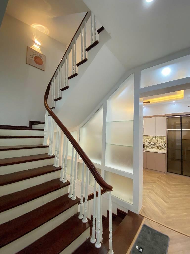 Bán nhà phố Thuỵ Phương 38m2, dân xây 5 tầng, cạnh chợ Vẽ chỉ 7 tỷ