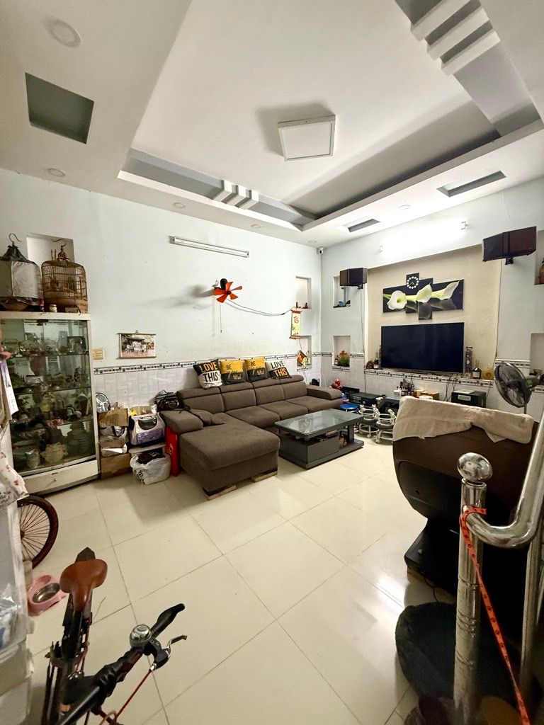 Bán Nhà Phố Phú Thuận Quận 7, 4Tầng Ôtô đỗ cửa, Huỳnh Tấn Phát, Sát Bên Phú Mỹ Hưng, Có Sân Vườn, 6.3 Tỷ