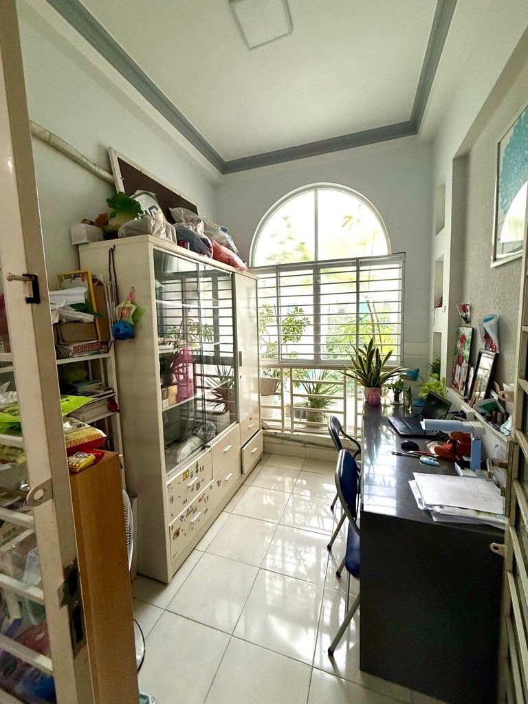 Bán Nhà Phố Phú Thuận Quận 7, 4Tầng Ôtô đỗ cửa, Huỳnh Tấn Phát, Sát Bên Phú Mỹ Hưng, Có Sân Vườn, 6.3 Tỷ