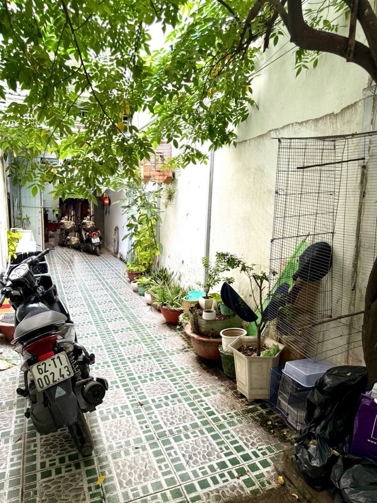 Bán Nhà Phố Phú Thuận Quận 7, 4Tầng Ôtô đỗ cửa, Huỳnh Tấn Phát, Sát Bên Phú Mỹ Hưng, Có Sân Vườn, 6.3 Tỷ