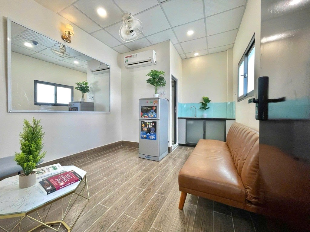 Bán Căn Hộ Dịch Vụ, Thu Nhập 600tr/Năm, Thang Máy,  ÔTô Vào Sát Nhà, Nguyễn Thị Thập, Chỉ  7.3Tỷ