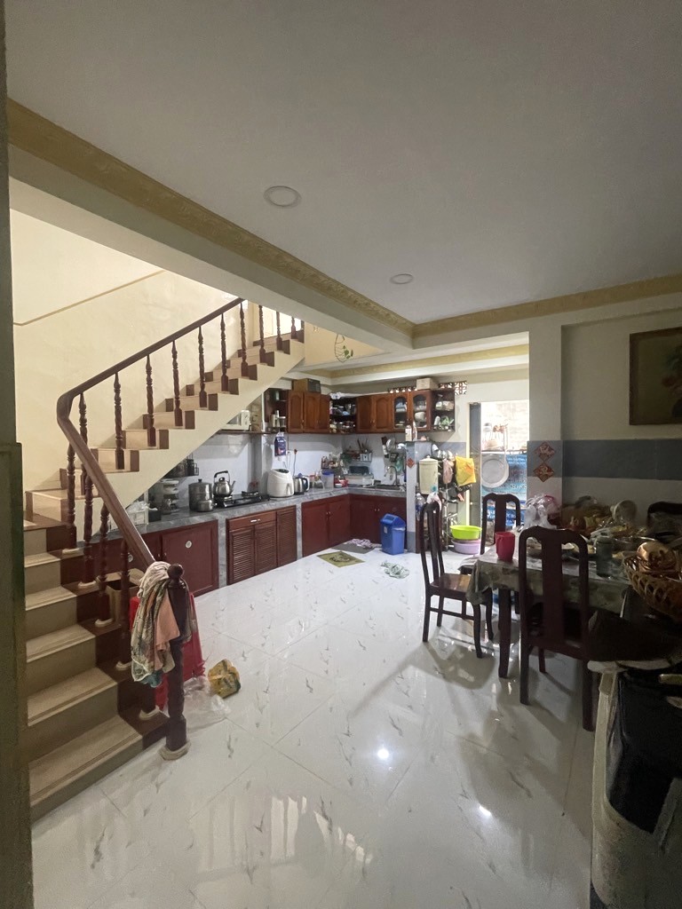 Bán Nhà cấp 4 Tiện Xây Mới, Hẻm Ôtô Kế Bên, Mặt Tiền 6.5M, Huỳnh Tấn Phát, Phú Mỹ Hưng Q7. 8.8 Tỷ