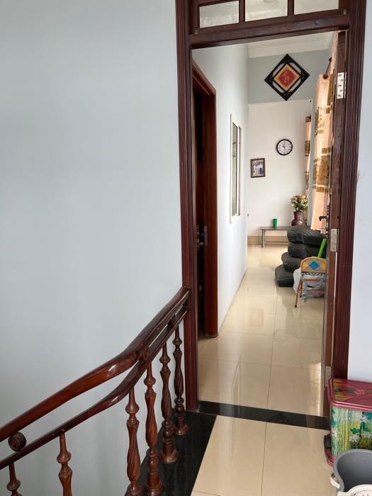 3 tầng đẹp lung linh, xe hơi đỗ cửa, nhỉnh 5 tỷ, ngang chuẩn 5m, vuông A4
