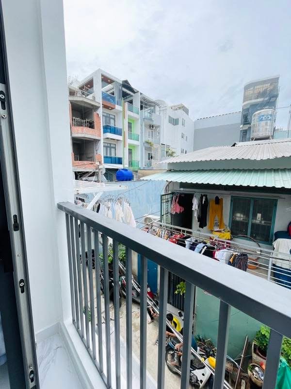 NHÀ MỚI 2 tầng-HXH-FULL NT-TIỆN ÍCH BỦA VÂY